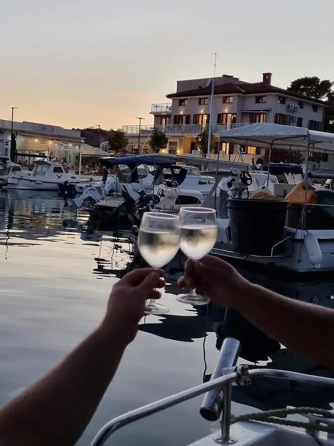 Villa Riva Omišalj 0*,  Hırvatistan
